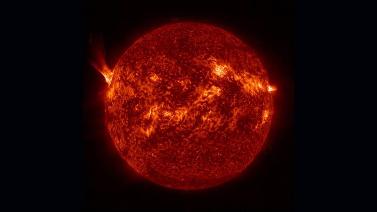 Estudo afirma que Sol se tornará uma enorme bola vermelha que derreterá mercúrio, vênus e terra