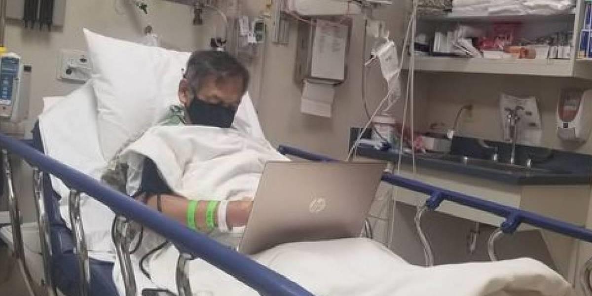 Um dia antes de morrer professor revisa trabalho de alunos em hospital