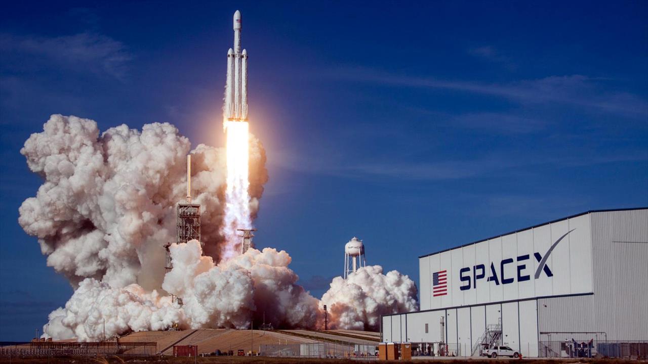 SpaceX levará quatro pessoas ao Espaço no final do ano