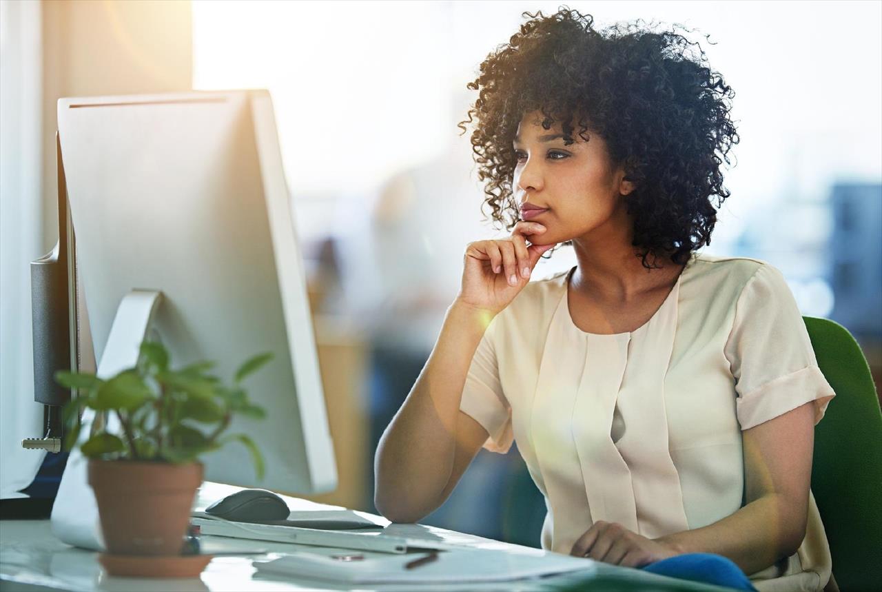 IBGE: mulheres recebem 77,7% do rendimento dos homens