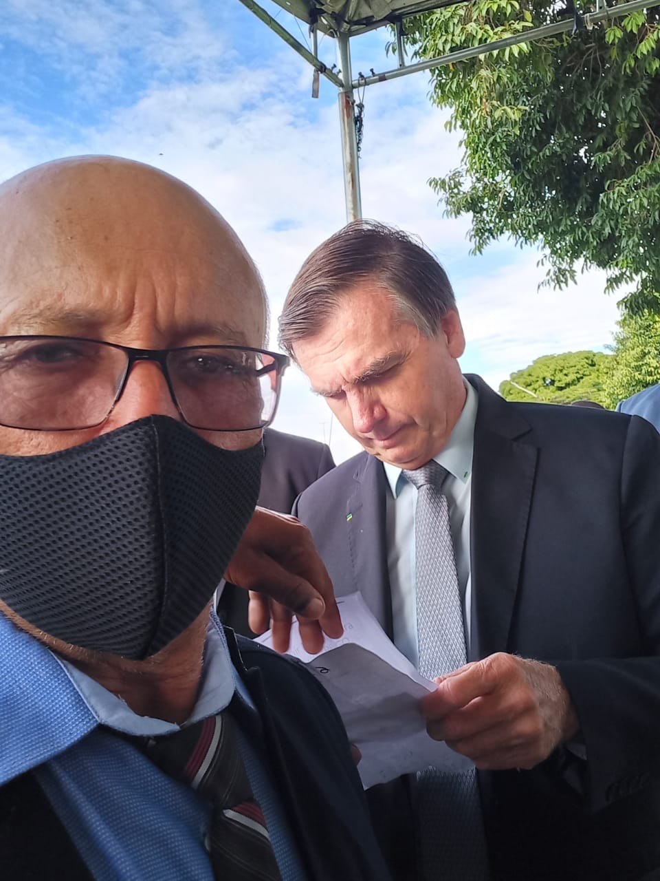 Presidente do Legislativo de São Félix do Araguaia e Comissão de Espigão do Leste levam reivindicações ao presidente Bolsonaro em Brasília