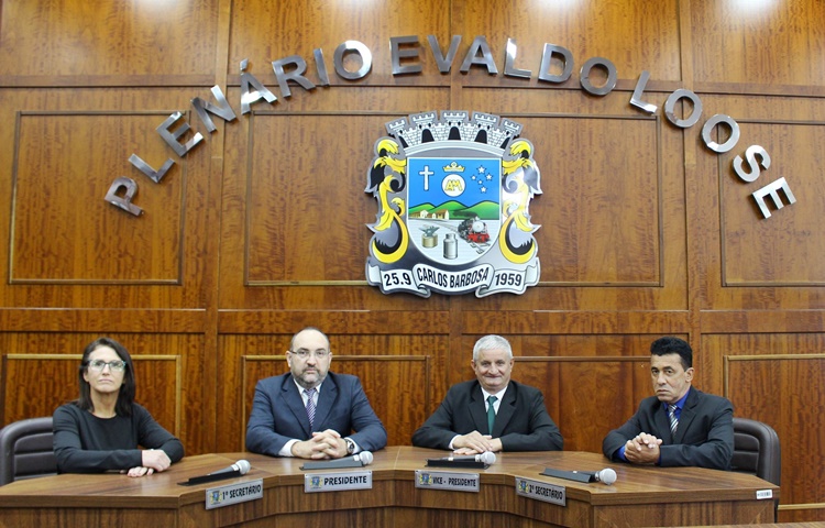 Prefeito Kirch participa de sessão online do Legislativo barbosense