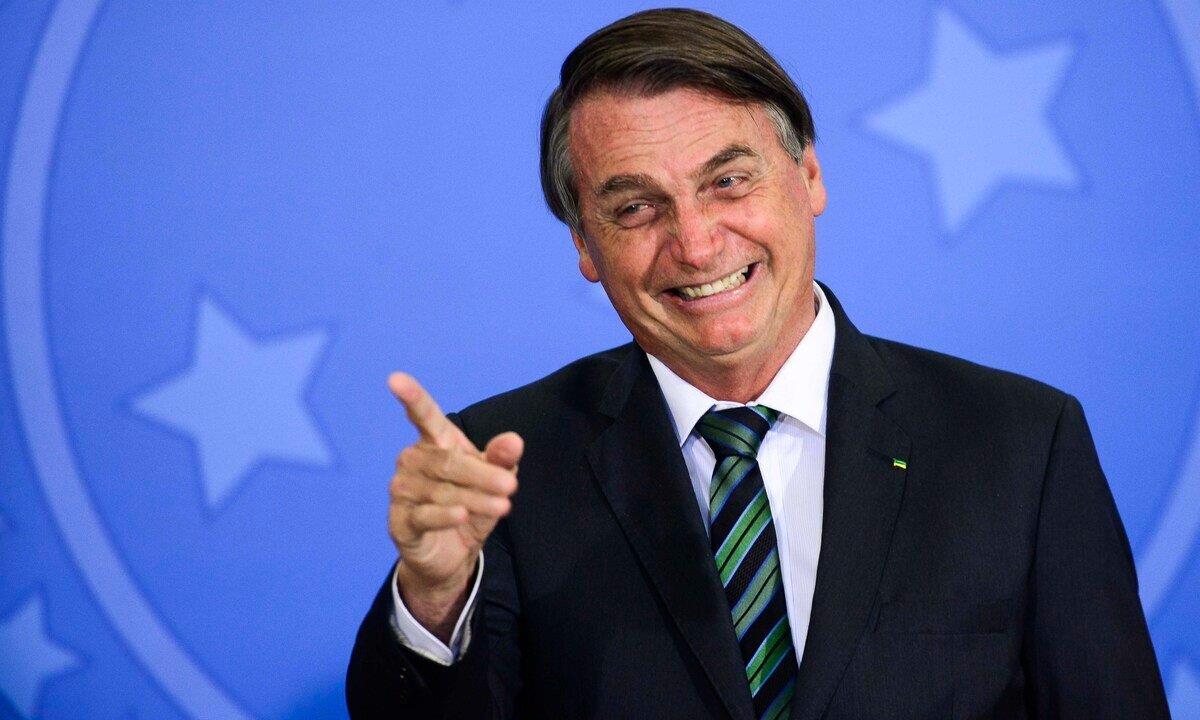 Auxílio emergencial: Bolsonaro diz que benefício deve voltar a ser pago em março