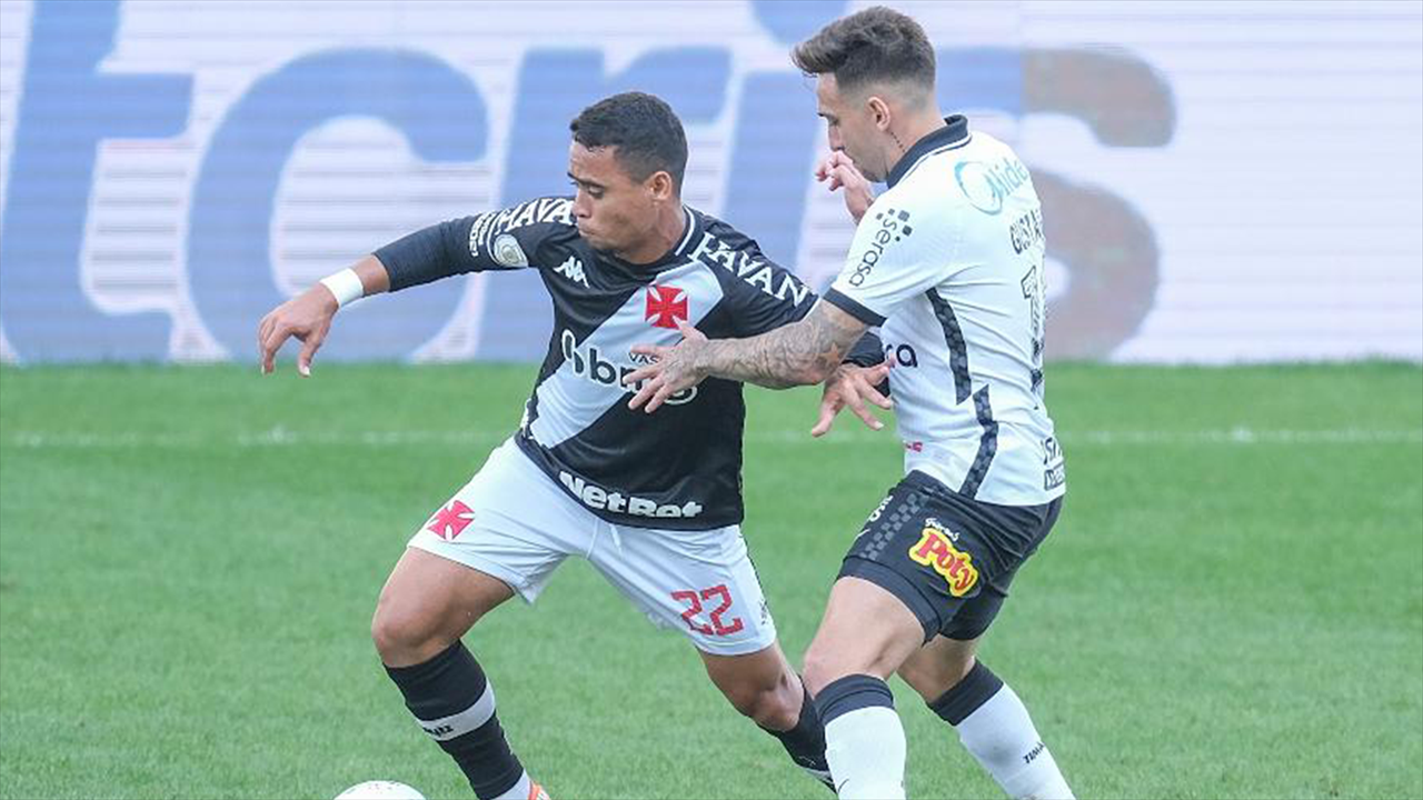 Quase rebaixado e Libertadores longe: Vasco e Corinthians ficam no 0 a 0