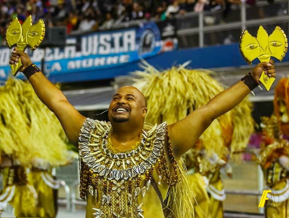 LEANDRO DE ITAQUERA FARÁ AUDIÇÃO PARA COMPONENTES DA COMISSÃO DE FRENTE PARA O PRÓXIMO CARNAVAL. CHEGOU A SUA HORA DE BRILHAR NESTA SAVANA EM 2021