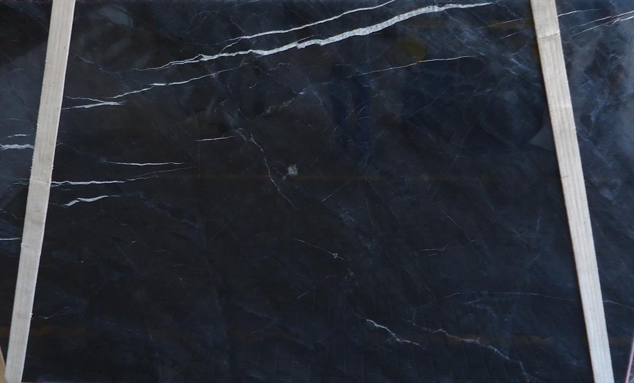 NERO MARQUINA