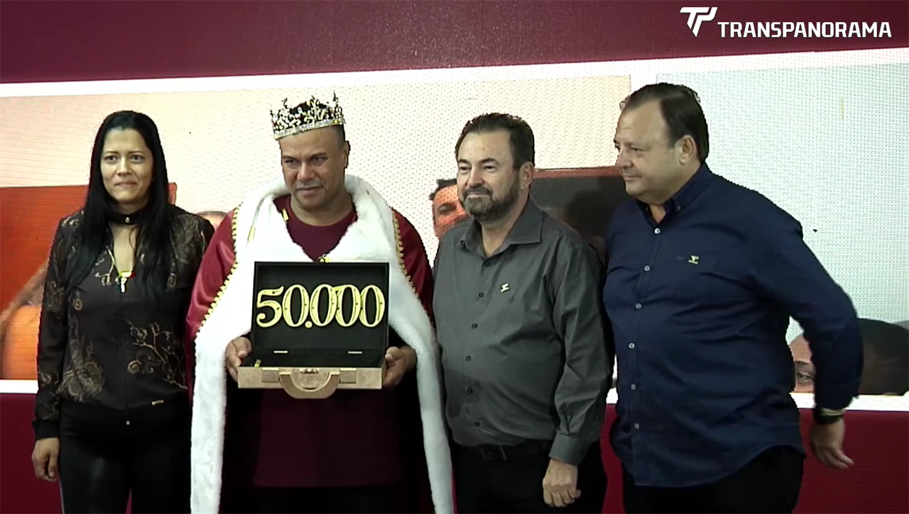 Rei da Boleia - Motorista da Transpanorama recebe prêmio de R$ 50 mil