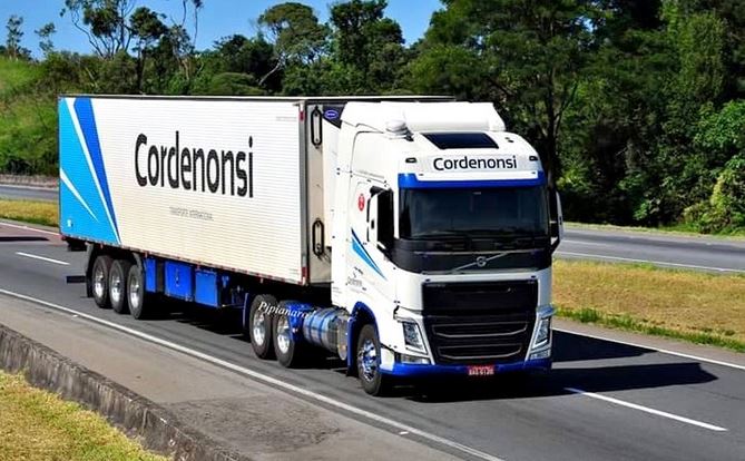 Cordenonsi está contratando motoristas carreteiros