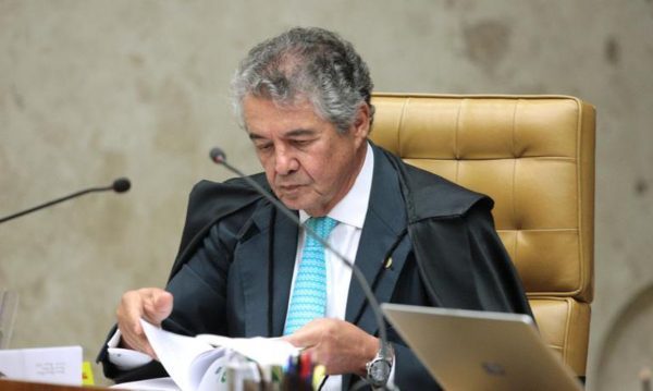 Ministro Marco Aurélio rejeita trâmite de ação de Bolsonaro contra decretos de restrição Ministro Marco Aurélio rejeita trâmite de ação de Bolsonaro contra decretos de restrição